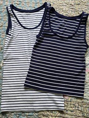 Lot of 2 GAP Striped Modern Tank Tops Women's Size XS (0-2)